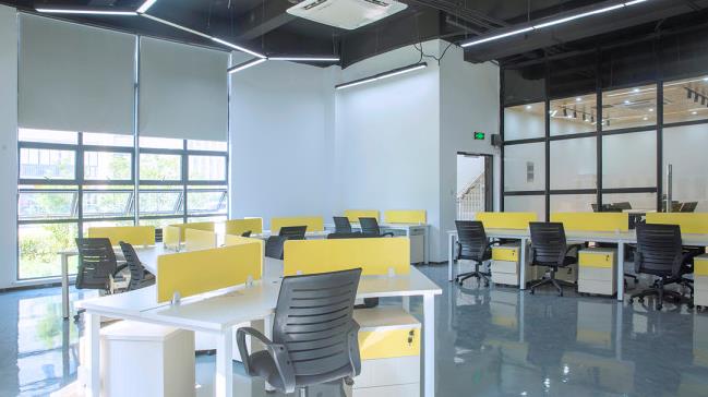 時尚潮流辦公室設(shè)計，凸顯年輕人的時尚追求