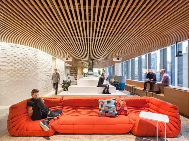 2000m2 像家一樣溫馨的辦公室，看完我心動(dòng)了