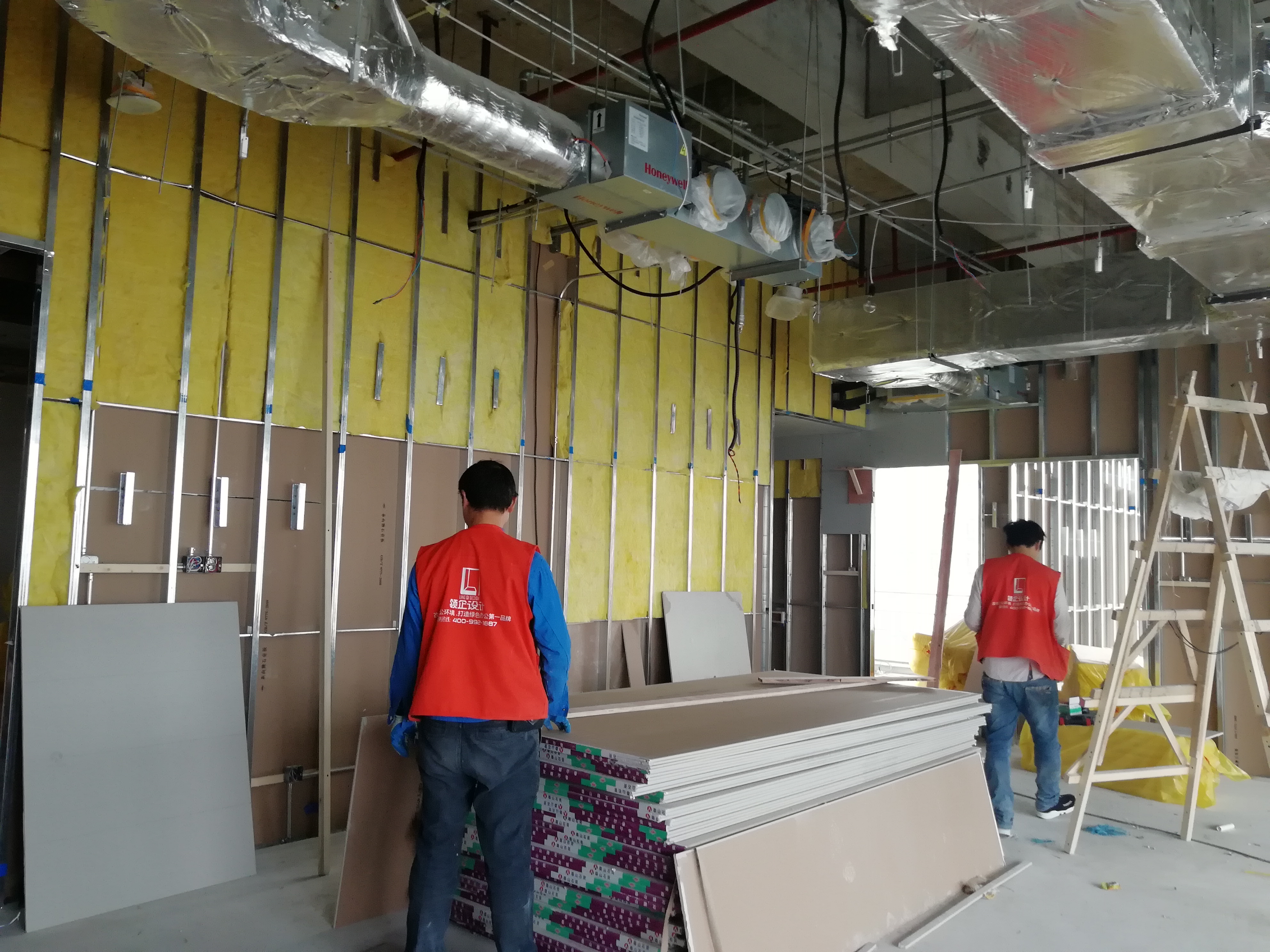 300平米的辦公室裝修花費主要是花在什么地方？